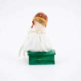 PORCELAIN GIRL WITH CAT - photo 3
