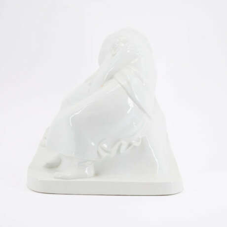 PORCELAIN ENSEMBLE "SLEEPING FARMER COUPLE" - photo 2