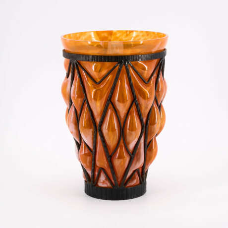 LARGE PORCELAIN VASE WITH IRON MOUNTING - photo 4