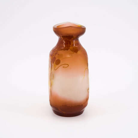 GLASS VASE WITH VINES - photo 4