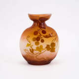 GLASS VASE WITH VINES - photo 5