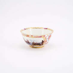 LARGE PORCELAIN BOWL WITH MERCHANT SCENES IN RICH CARTOUCHES