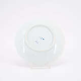 PORCELAIN ÉCUELLE & SAUCER WITH BLUE BOW AND 'GERMAN' FLOWERS - photo 2