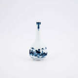 PORCELAIN SHORT-NECK VASE WITH CHINOIS DECOR - photo 1