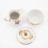 PORCELAIN COFFEE SERVICE FOR 12 WITH COLOURFUL COTTON WOOL SCENE - photo 19