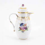 PORCELAIN COFFEE SERVICE FOR 12 WITH COLOURFUL COTTON WOOL SCENE - photo 3