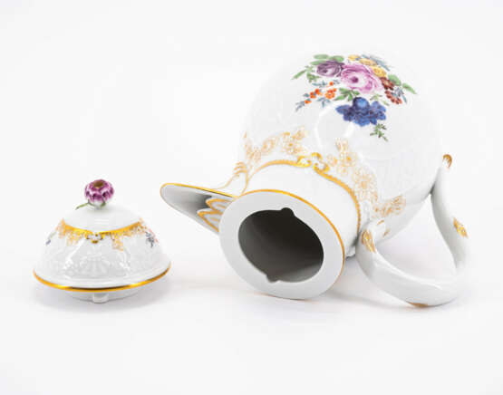 PORCELAIN COFFEE SERVICE FOR 12 WITH COLOURFUL COTTON WOOL SCENE - photo 5