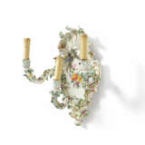 LARGE PORCELAIN WALL APPLIQUE - фото 2