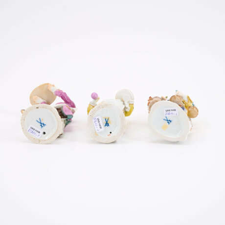 14 PORCELAIN FIGURINES FROM THE CRIS DE PARIS - photo 14
