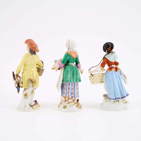 14 PORCELAIN FIGURINES FROM THE CRIS DE PARIS - photo 17