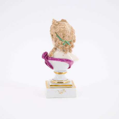SMALL PORCELAIN BUST OF THE GOD APOLLO - photo 3