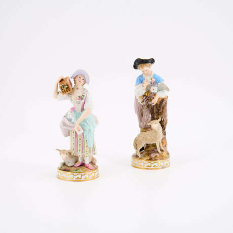 PORCELAIN ENSEMBLE SHEPHERD AND SHEPHERDESS - фото 1