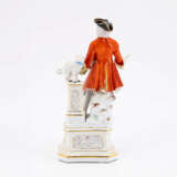 PORCELAIN FIGURINE GENTLEMAN OF THE FREEMASONRY WITH PUG - photo 3