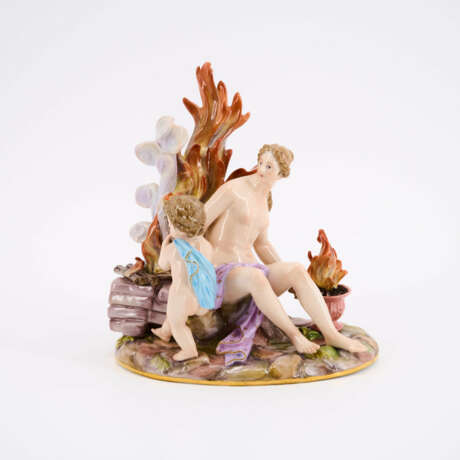 PORCELAIN ALLEGORY OF FIRE WITH VENUS AND PUTTO - photo 2