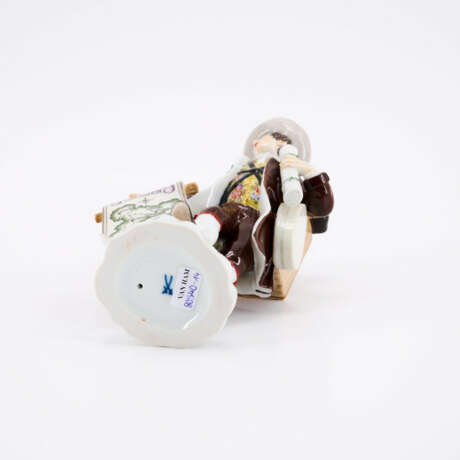 PORCELAIN MAP SELLER FROM THE 'CRIS DE PARIS' - photo 6