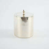 LARGE OVAL SILVER GEORGE III TEA CADDY WITH COAT OF ARMS ENGRAVING - photo 2
