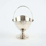 FOOTED SILVER GEORGE III SUGAR BOWL WITH HINGED HANDLES - photo 4