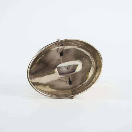 FOOTED SILVER GEORGE III SUGAR BOWL WITH HINGED HANDLES - photo 6