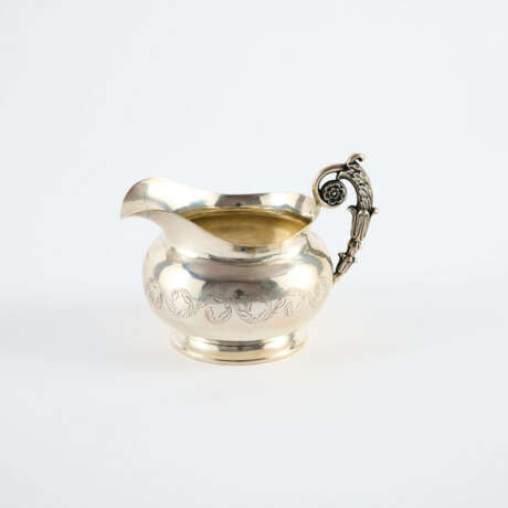 SILVER MILK JUG WITH VINE BORDER - photo 2
