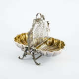 SILVER OVAL BOX WITH ROSE DECORATION - photo 11