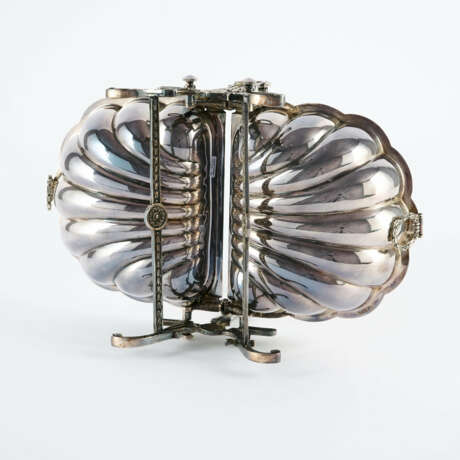 SILVER OVAL BOX WITH ROSE DECORATION - photo 12