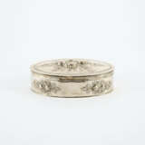 SILVER OVAL BOX WITH ROSE DECORATION - photo 14