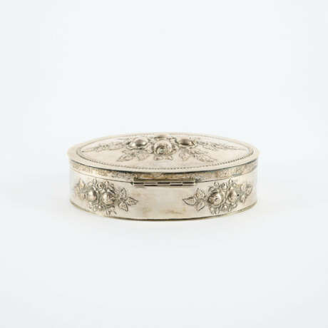 SILVER OVAL BOX WITH ROSE DECORATION - photo 14