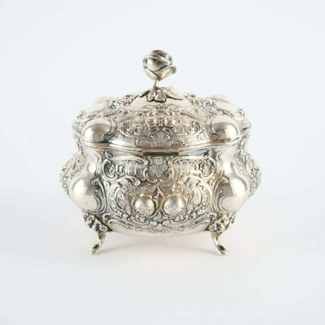 LARGE SILVER BISCUIT TIN ROCOCO STYLE WITH ROSE KNOB - photo 3