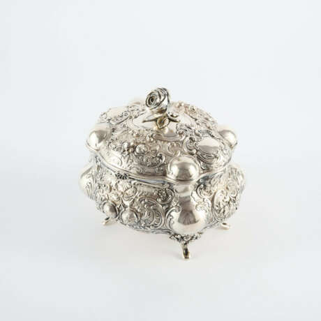 LARGE SILVER BISCUIT TIN ROCOCO STYLE WITH ROSE KNOB - photo 6