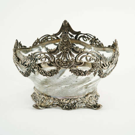 LARGE CRYSTAL FOOTED BOWL WITH ELABORATE MOUNTING - photo 2