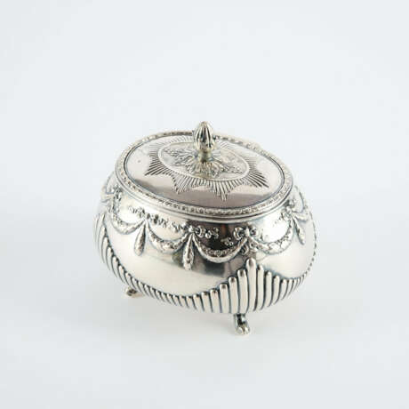 OVAL SILVER SUGAR BOWL WITH SCALLOPS AND CONE FINIAL - фото 7