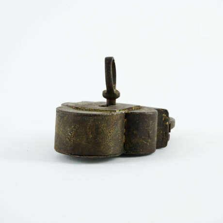 LARGE IRON THREE-PASS PADLOCK - photo 6