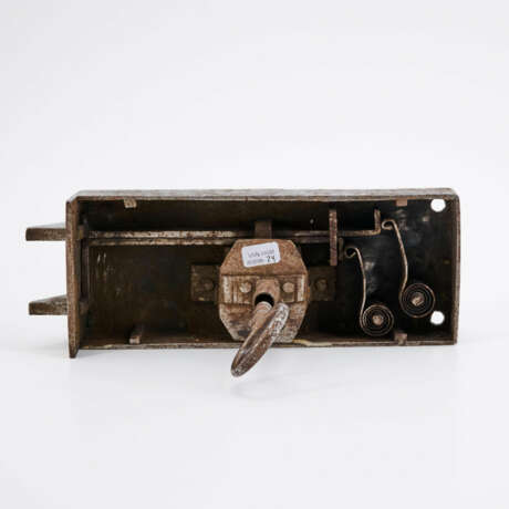 IRON FURNITURE LOCK - фото 3