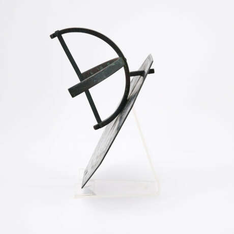 BRONZE GARDEN SUNDIAL - photo 2
