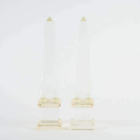 PAIR OF CRYSTAL OBELISKS - photo 4