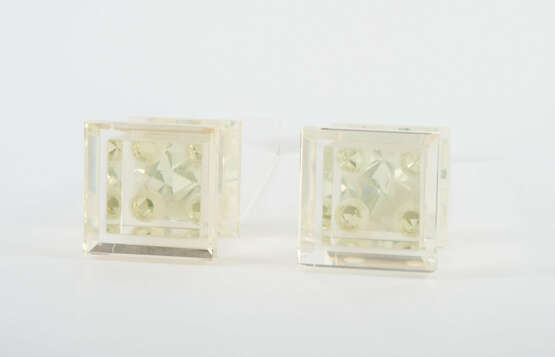 PAIR OF CRYSTAL OBELISKS - photo 7
