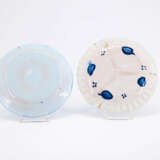 TWO PLATES WITH PEACOCKS - photo 2