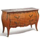 WOODEN TWO-DRAWER CHEST WITH CUBE INLAY - photo 1