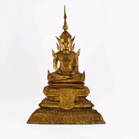 BRONZE BUDDHA FIGURINE WITH RULER ADORNMENTS - photo 5