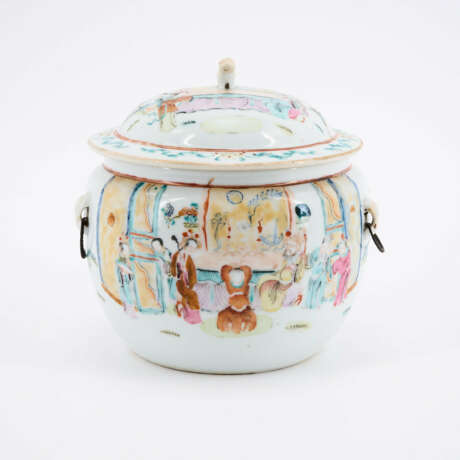PORCELAIN POT AND LID WITH ELABORATE FIGURAL SCENES - photo 5