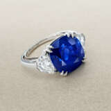 RARE HARRY WINSTON SAPPHIRE AND DIAMOND RING - photo 3