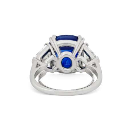RARE HARRY WINSTON SAPPHIRE AND DIAMOND RING - photo 7