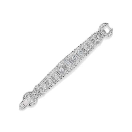 MID-20TH CENTURY DIAMOND BRACELET - photo 4
