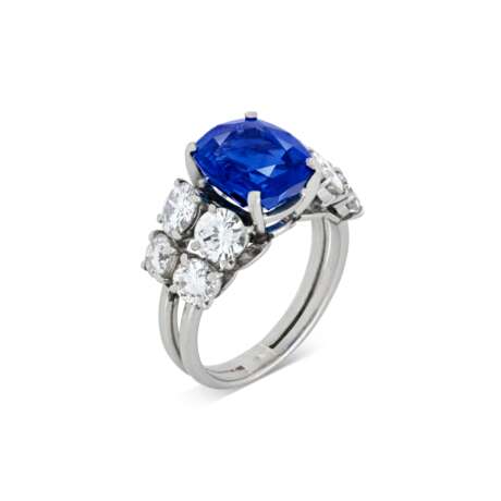 SAPPHIRE AND DIAMOND RING - Foto 1