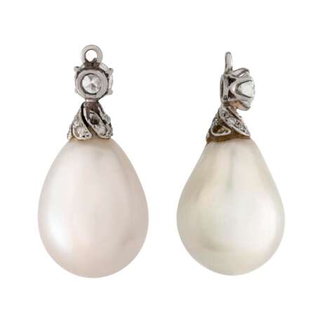 PAIR OF NATURAL PEARL AND DIAMOND PENDANTS - photo 2