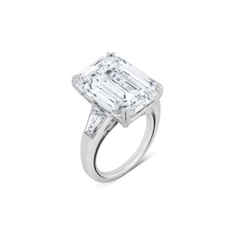 DIAMOND RING - photo 1