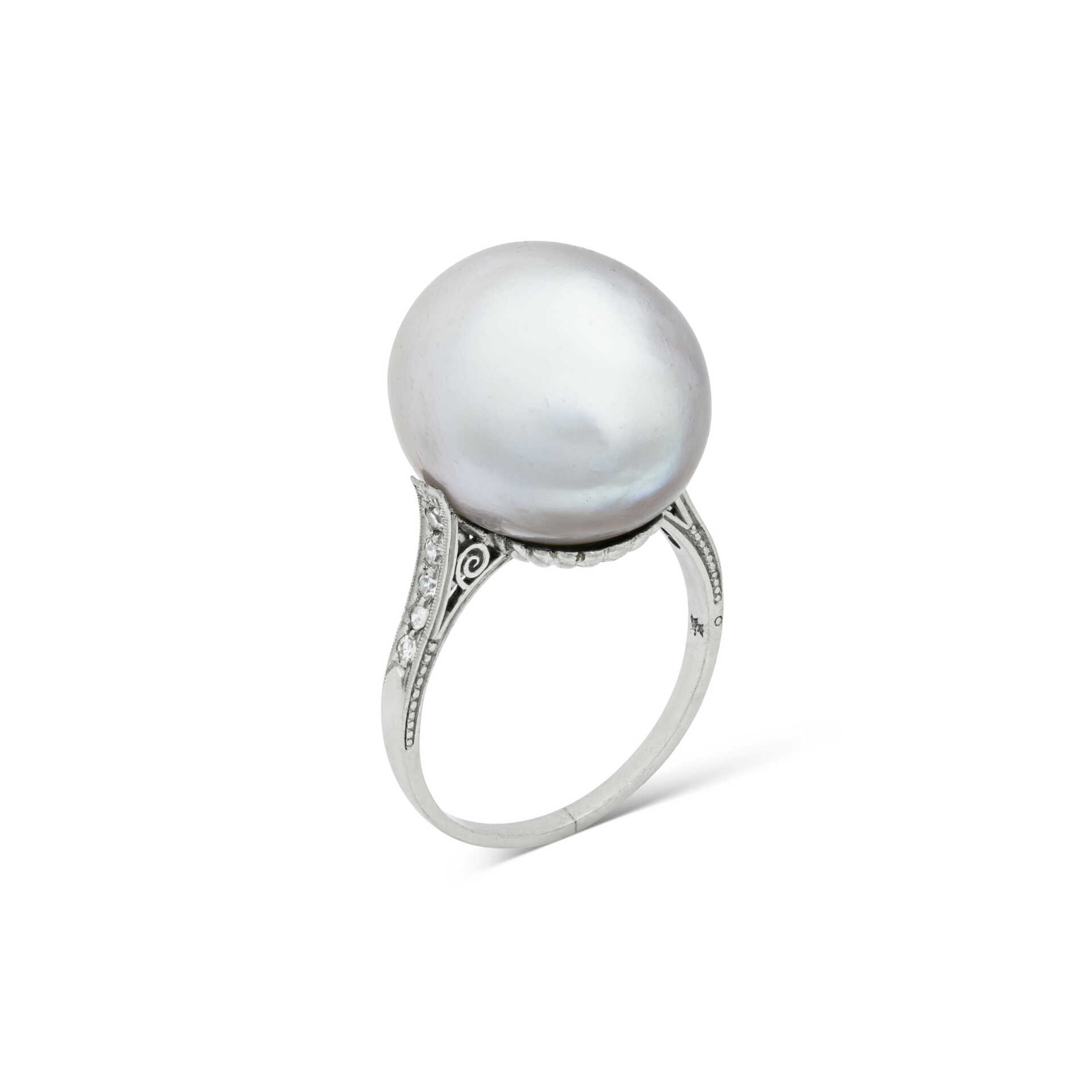EARLY 20TH CENTURY NATURAL PEARL AND DIAMOND RING