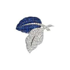 VAN CLEEF &amp; ARPELS SAPPHIRE AND DIAMOND &#39;MYSTERY SET&#39; CLIP-BROOCH