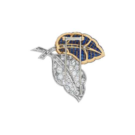 VAN CLEEF & ARPELS SAPPHIRE AND DIAMOND `MYSTERY SET` CLIP-BROOCH - photo 3
