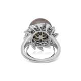 BOUCHERON MID-20TH CENTURY COLOURED NATURAL PEARL AND DIAMOND RING - photo 6